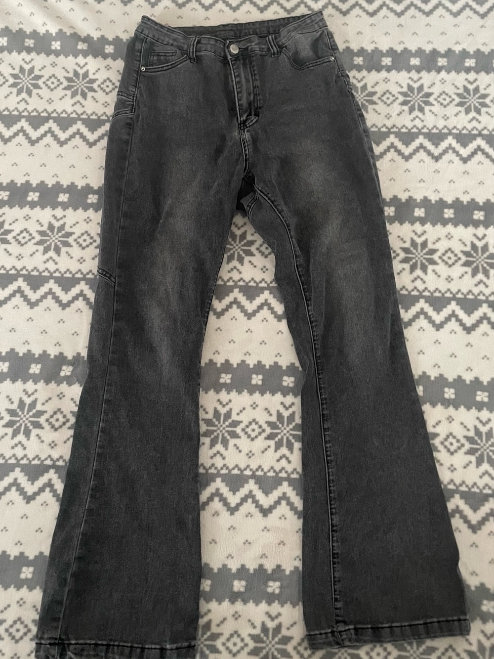 SHEIN Black High-Rise Flare Jeans